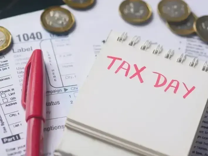 LLP partnership team reviewing profit and loss statement with tax specialist in Jaipur office